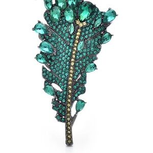 Emerald Green Feather Leaf Crystal Earrings